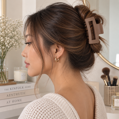 4-Size Matte Hair Claw Clip Set – 8 Piece